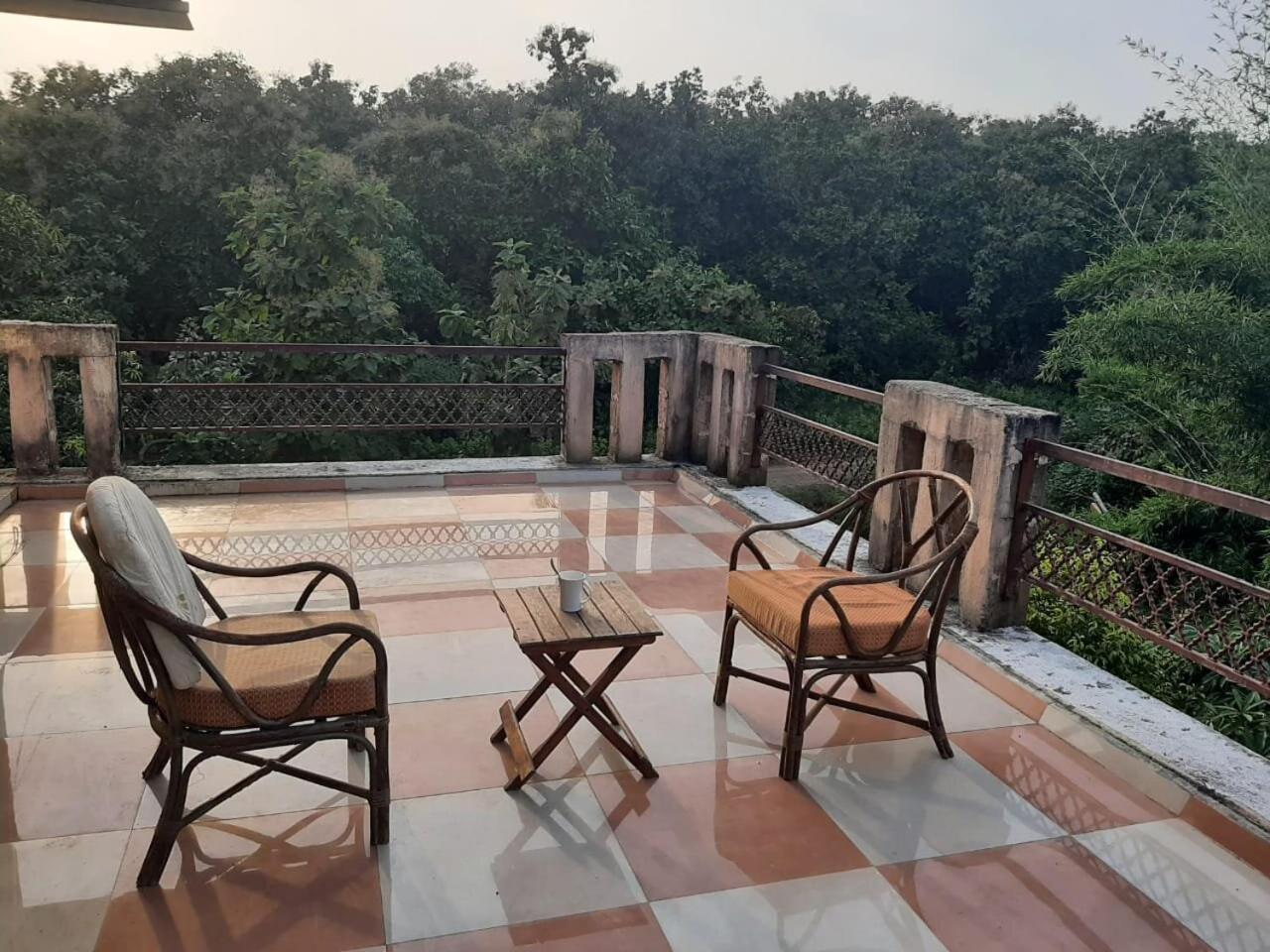 Gir Lions Paw Resort With Swimming Pool Сасан Гир Екстериор снимка