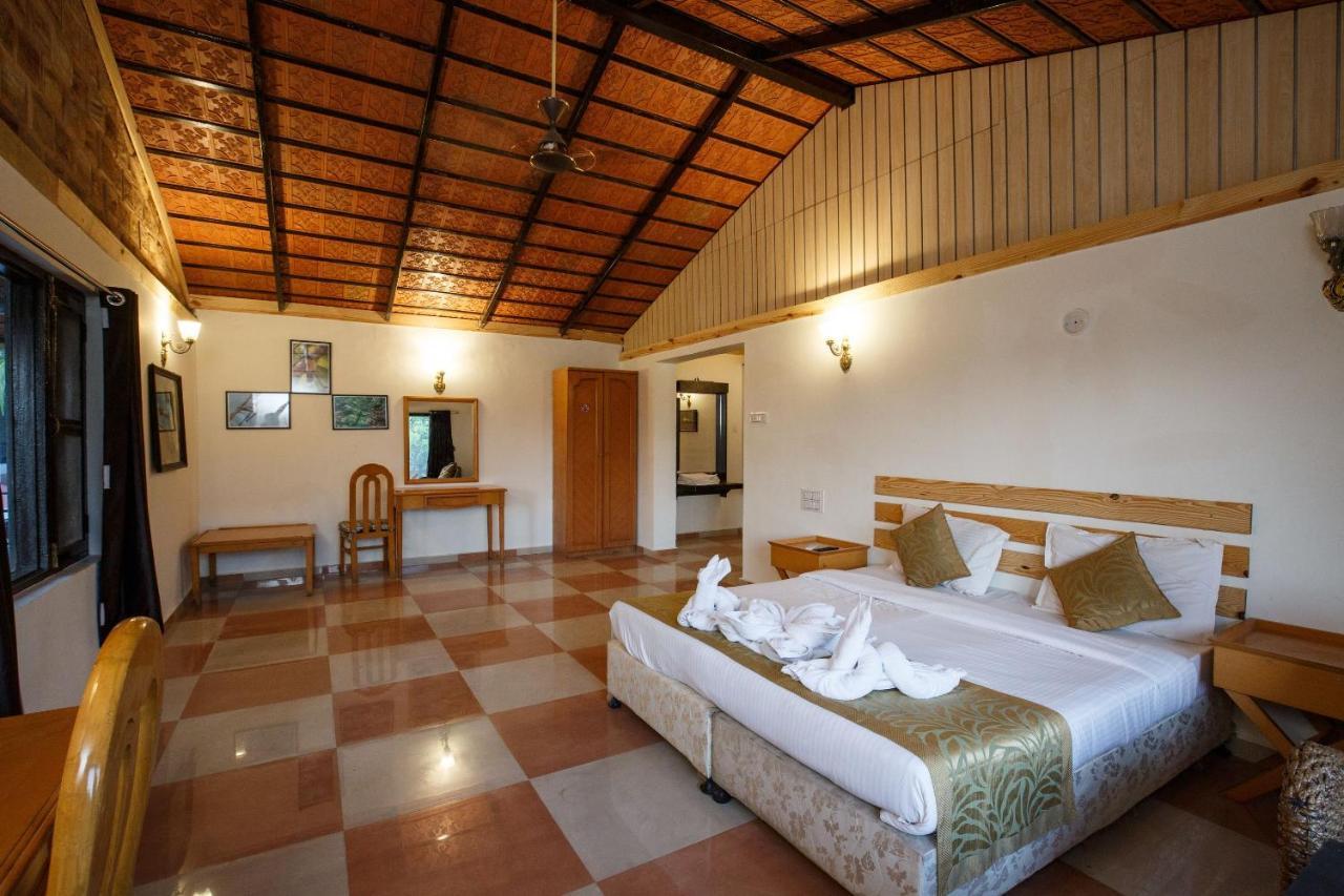 Gir Lions Paw Resort With Swimming Pool Сасан Гир Екстериор снимка