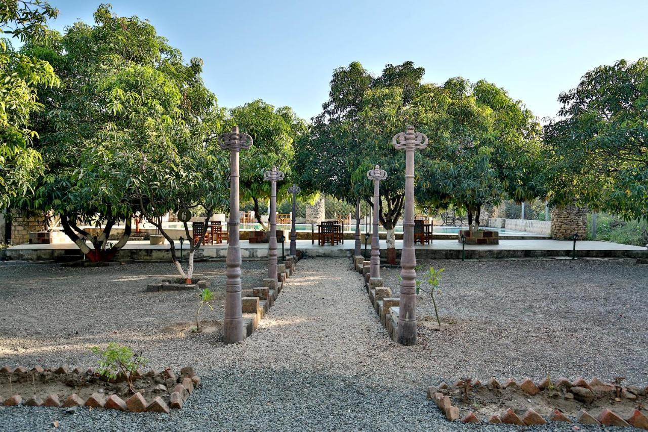 Gir Lions Paw Resort With Swimming Pool Сасан Гир Екстериор снимка