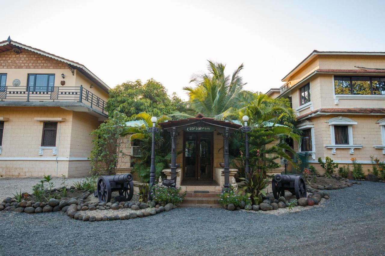 Gir Lions Paw Resort With Swimming Pool Сасан Гир Екстериор снимка
